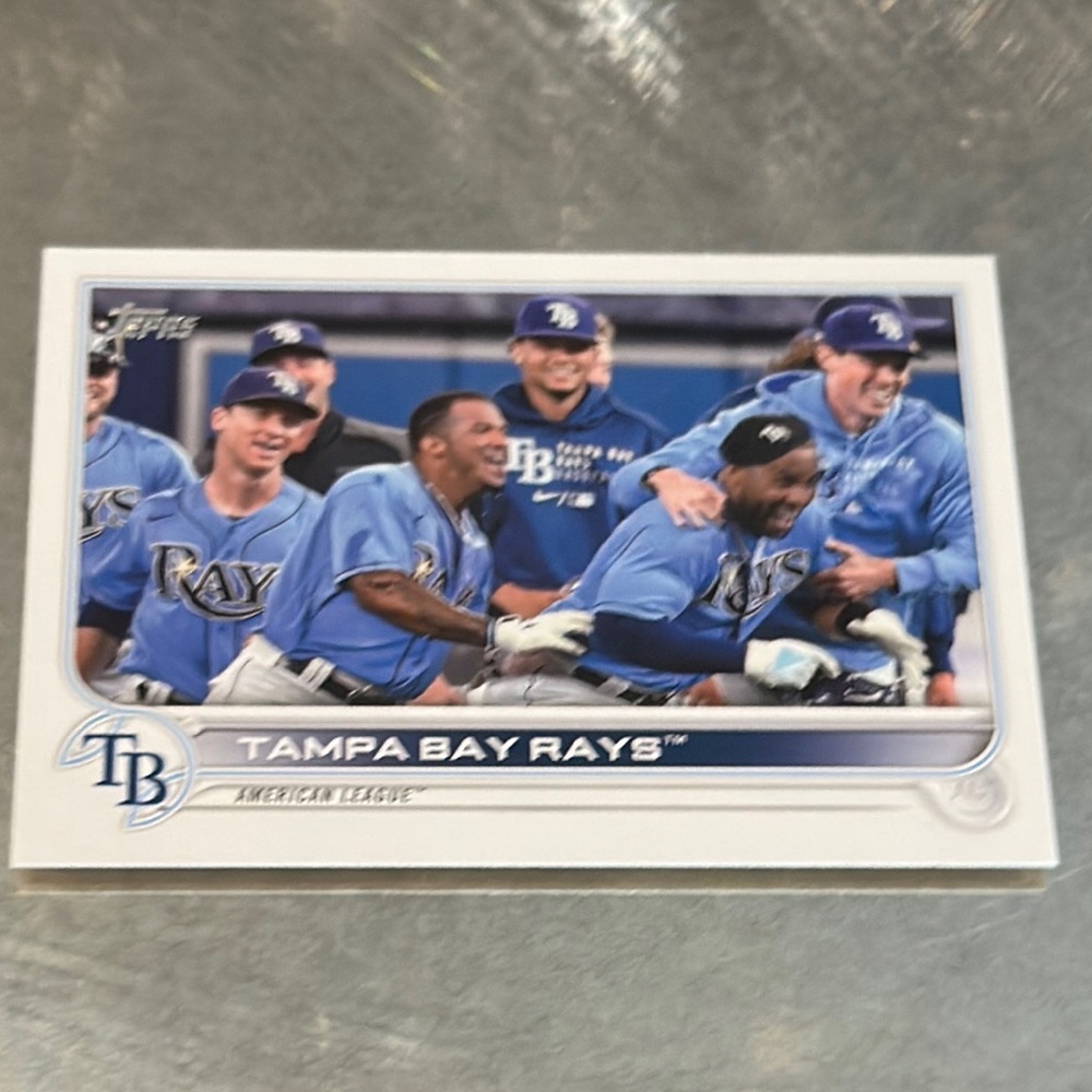 Topps Blue and White Accents Baseball Card